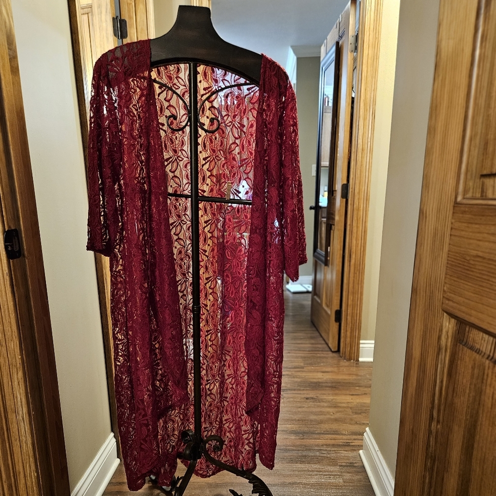 New. Beautiful Southern Charm cardigan.  Plus size. One size.